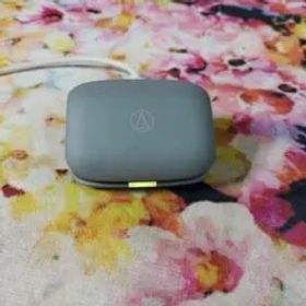 audio-technica ATH-TWX7 ワイヤレスイヤホン 難あり。