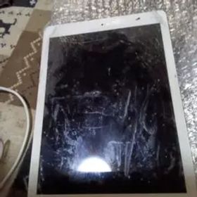 iPad 第５世代 Wi-Fi + Cellular 128G 画面割れ