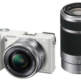 【中古】【1ヶ月保証】 ソニー SONY α6000 ダブルズームレンズキット ホワイト ILCE-6000Y W SDカード付き ミラーレス一眼