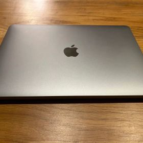 Apple MacBook Air (M1, 2020) 本体