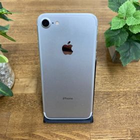 iPhone 7 32Gb シルバー国内版SIMフリー送料無料