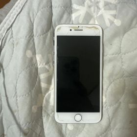 Apple iPhone 7 シルバー 本体