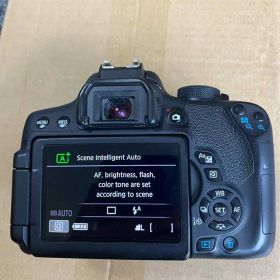 Canon EOS Kiss X7i デジタル一眼レフ