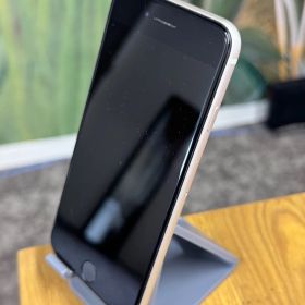 iPhone SE 3 128GB スターライト SIMフリー 動作確認済み