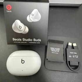 Beats Studio Buds ワイヤレスイヤホン