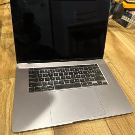 MacBookPro 16インチ 2019 i9 2.4GHz 64GB 4TB