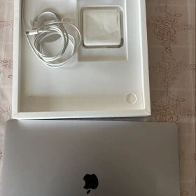 美品 MacBookPro 16inch 2019