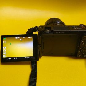 SONY ZVE 10 4K UHD VLOG CAMERA