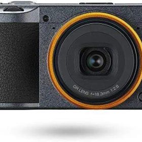 RICOH GR III Street Edition メタリックグレー APS-Cサイズ大型CMOSセンサー搭載デジタルカメラ 高解像・高コントラストを実現するGRレンズ 4段の手ぶれ補正を搭載 高速ハイブリッドAF 電源オンから高速起動0.8秒 6?マクロ