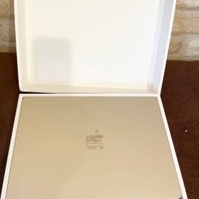 MacBook Air M2 13インチ スターライト 2024.3購入