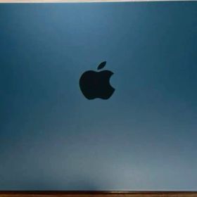 美品 MacBook Air M2 2022 ミッドナイト 13.6型