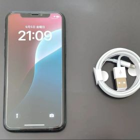 ほぼ新品‼️ iPhone11Pro SIMフリー256GBバッテリー新品+ガラス