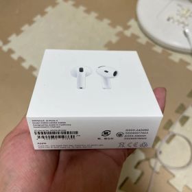 Apple AirPods 4