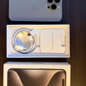 iPhone 15 Pro 本体