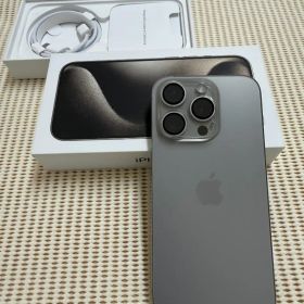 【美品】Apple iPhone 15 Pro 512GB ナチュラルチタニウム