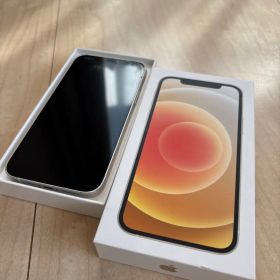 Apple iPhone 12 ホワイト 画面ひび割れあり