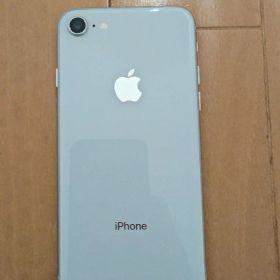 iPhone8 シルバー 64GB SIMフリー