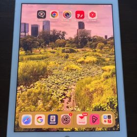 ホワイト iPad 本体第６世代32GB