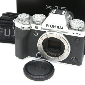 【中古】【並品】富士フイルム FUJIFILM X-T5 ボディ [シルバー]（センサー清掃済） CA01-P608-2P4 富士フイルム FUJIFILM Xマウント ミラーレス APS-C 手ブレ補正 4K対応