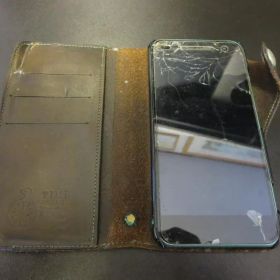 android one S1 ケースつき 画面割れあり