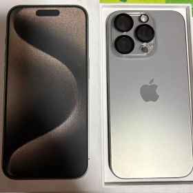 Apple iPhone 15Pro 256GB ナチュラルチタニウム