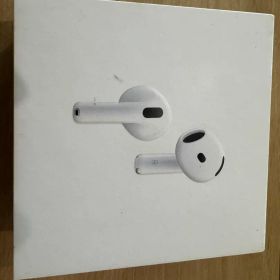 【新品未開封】AirPods 4 アクティブノイズキャンセリング