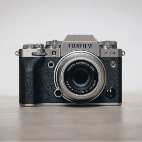 Fujifilm X-T4 シルバー