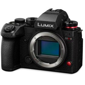 パナソニック(Panasonic) フルサイズ ミラーレス一眼カメラ ルミックス DC-S1RM2 ボディー 4430万画素 ブラックS1RM2