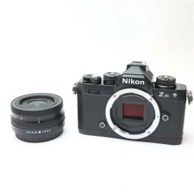 【中古】 《美品》 Nikon Z fc 16-50 VR レンズキット ブラック 【モニター部組モニターカバー部品交換/各部点検済】 [ デジタルカメラ ]
