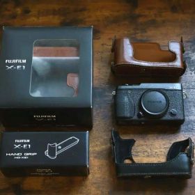 美品 ⭐︎ 付属品多数 FUJIFILM X-E1 ブラック