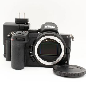 わずかシャッター数7337枚【新品級】Nikon Z5 ボディ#7636