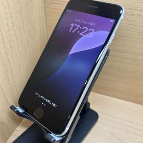 【74066】【SIMロック解除済】iPhone SE 第2世代 64GB ホワイト (74066)