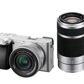 SONY ソニー デジタル一眼カメラ α6400 ダブルズームレンズキット シルバー(ILCE-6400X/S) 取り寄せ商品