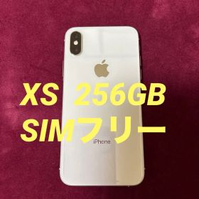 Apple iPhone Xs 256GBシルバー SIMフリー⭐︎ケース付