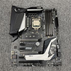 MSI MPG Z390 GAMING PRO CARBON + Core i7 9700