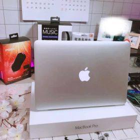 MacBook Pro 2015 (macOS )Bluetoothマウス付き