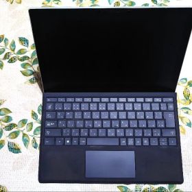 美品 Surface Pro 5 タイプカバー付