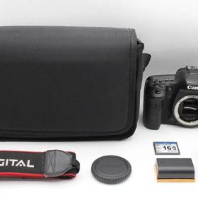 Canon キヤノン EOS 7D Mark II ボディ