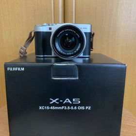FUJIFILM X-A5 ミラーレスカメラ一眼カメラシルバー X-A5LK-S