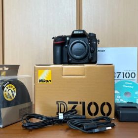【元箱 説明書付き 美品】Nikon D7100 ボディ