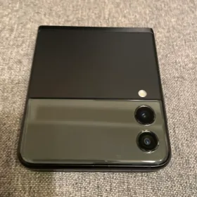 サムスン Galaxy Z Flip3 5G 新品¥48,000 中古¥14,500 | 新品・中古の