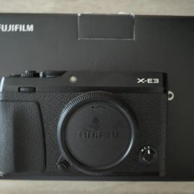 FUJIFILM X-E3＋ズームレンズ＋マニュアルレンズ３本おまけ付き