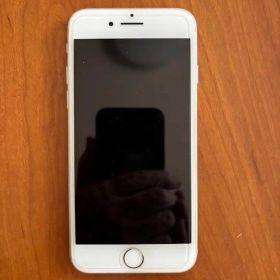 ❤️Apple iPhone 8 64GB 本体シルバー❤️ケース11点セット