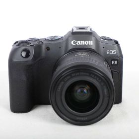 【中古】 (キヤノン) Canon EOS R8 RF24-50 IS STM レンズキツト【中古カメラ デジタル一眼】 ランク：B
