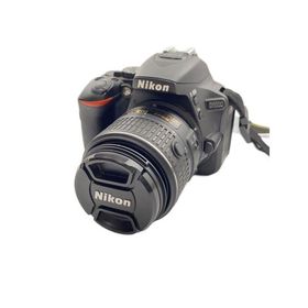 Nikon◆デジタル一眼カメラ D5500 ダブルズームキット [ブラック]
