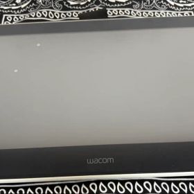 Wacom One 液晶ペンタブレット DTC133 本体のみ 通電確認済み