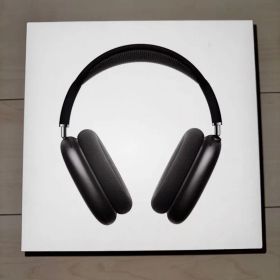 AirPods Max ブラック＋専用アクセサリー