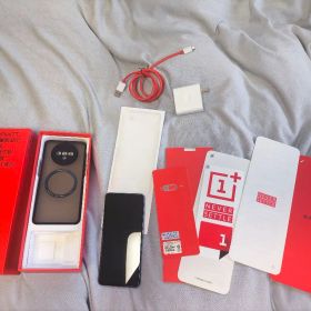 上位版 OnePlus 7T 新品バッテリー交換済み