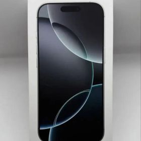 iPhone15 Pro 128GB ホワイトチタニウム 美品