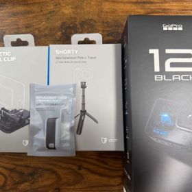 【美品】GoPro HERO12 Black バッテリー2個 純正アクセ多数